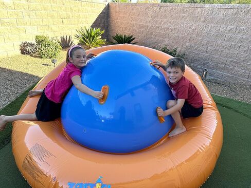 قبة هزازة روك إت عملاقة قابلة للنفخ بطول 8 أقدام مع مضخة كهربائية - 88 بوصة طول × 88 بوصة عرض × 43.75 بوصة ارتفاع - حارس هزاز على شكل قبة توازن قابل للنفخ - حارس هزاز عملاق قابل للنفخ في الفناء الخلفي على شكل قبة in Kuwait