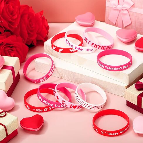 Hiboom 100 Pieces Christmas Silicone Bracelets Bulk Christmas party favors Rubber Wristbands for Kids Adults Holiday Party Decoration Supplies Stocking Stuffers, 10 Styles in Saudi Arabia