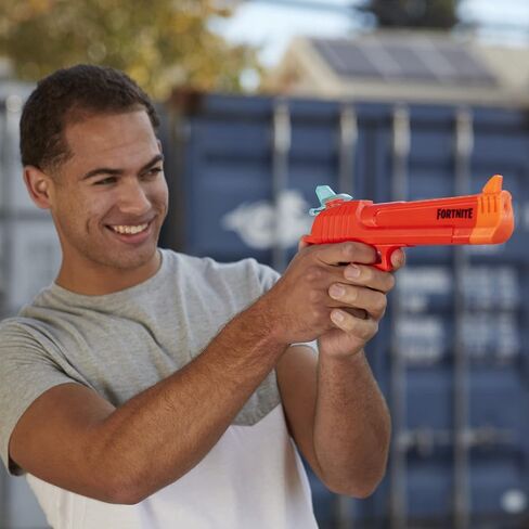 Nerf Super Soaker Fortnite HC Water Blaster, Powerful Water Blast, Trigger Pull, Outdoor Summer Water Battles for Teens, Adults in Saudi Arabia
