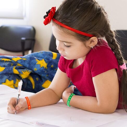 أساور مطاطية لعيد الميلاد 36 قطعة من السيليكون الأساور هدية للأطفال رباط المعصم لوازم الحفلات in Kuwait