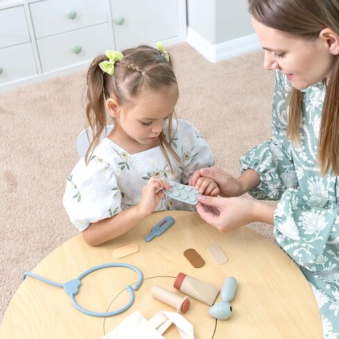 مجموعة الطبيب التظاهري من ForeverElla للأطفال الصغار من سن 3 إلى 5 سنوات - مجموعة طبية من السيليكون للأطفال مع حقيبة - مجموعة لعب الطبيب للأطفال خالية من مادة BPA بنسبة 100% - مجموعة ألعاب الطبيب المكونة من 10 قطع - مجموعة دكتور تفاعلية للفتيات in Kuwait