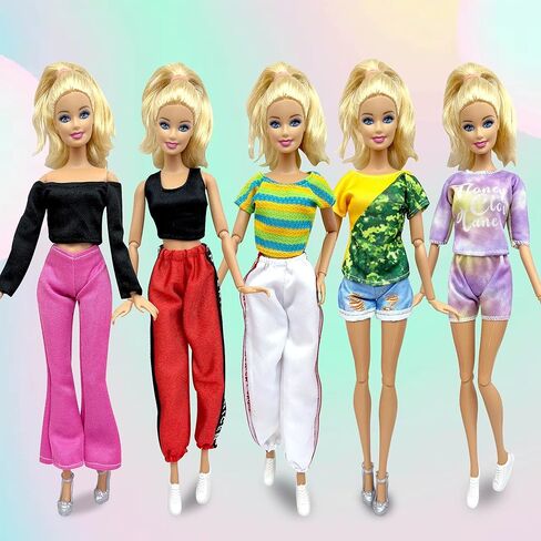 28 عبوة من ملابس وإكسسوارات دمى الفتيات من EumbHoa، 2 منامة رواية القصص، 3 فساتين أنيقة، 3 ملابس ملابس، 10 أحذية، مجموعة سفر للدمى 29.21 سم، مستلزمات المدرسة الصغيرة in Kuwait