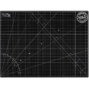 Elan Cutting Mat A0 Black & Taupe, Self Healing Cutting Mat 36 x 47 INCH, 5-Ply Craft Mat Black, Hobby Cutting Mat, Extra Large Cutting Mat, Quilting Cutting Board, Sewing Cutting Board, Quilting Mat in Saudi Arabia