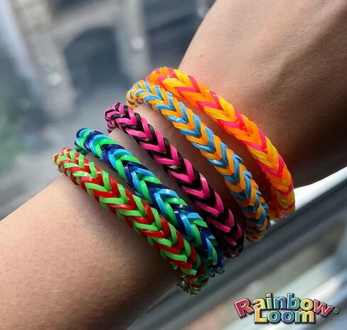 Rainbow Loom® Treasure Box Sparkle Edition، 8000 شريط مطاطي في 8 ألوان براقة مختلفة، ومكافأة مكونة من 2 نول سعيد، أنشطة رائعة للأولاد والبنات بعمر 7 سنوات فما فوق in Kuwait