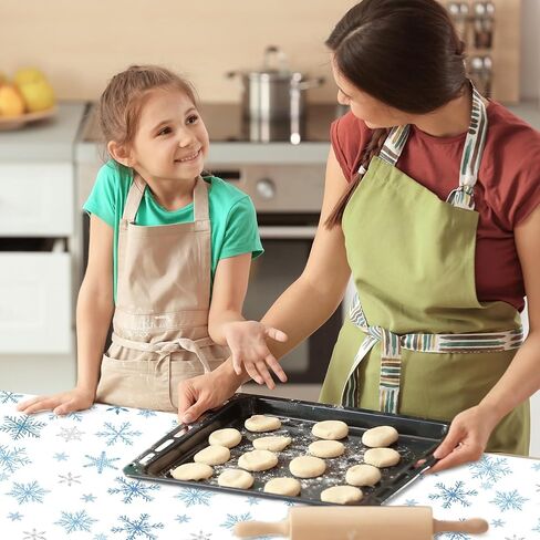 مفرش طاولة بيريتر 12 قطعة من البلاستيك المستطيل لعيد الميلاد مقاس 54 × 108 بوصة مفرش طاولة ندفة الثلج باللونين الأزرق والأبيض مفرش طاولة شتوي للاستعمال مرة واحدة غطاء طاولة طعام لعيد الميلاد وعيد الميلاد والشتاء لوازم الحفلات in Kuwait