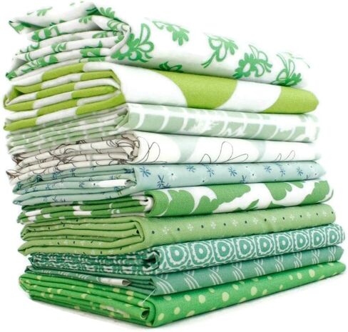 حقيبة الخردة الخضراء من القماش الجنوبي (GR.SB) من تصميم مصممين مختلطين in Kuwait