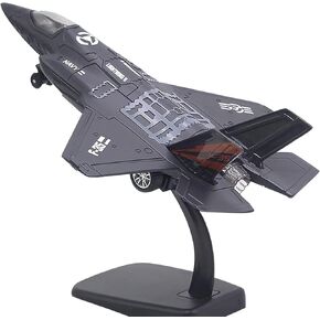 نموذج طائرة عسكرية مقاتلة F35 بمقياس 1:72 تعمل بالسحب للخلف مع اضواء واصوات للاطفال in Kuwait