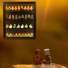 ليزدباي حافظة عرض مجسمة صغيرة، حافظة زجاجية لعرض المجسمات، تأتي مع لوحة قاعدة صغيرة من بيليه، اضواء متغيرة اللون، ارفف قابلة للازالة قابلة للقفل، لون اسود in Kuwait