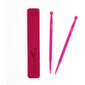 قطعتان أرجوانيتان متعددتا الوظائف لمشاريع أدوات الخياطة تستخدم بواسطة أدوات خياطة اللحف الدقيقة، وهذا ثانج يساعد في قلب الأشياء من الداخل إلى الخارج. لون أرجواني. in Kuwait