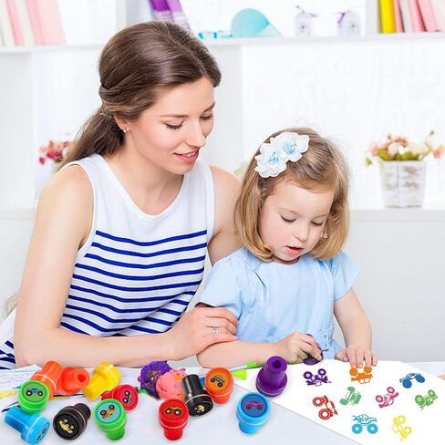 طوابع شاحنة للأطفال - 28 قطعة من طوابع التحبير الذاتي ذات الطابع الكرتوني، لوازم حفلات أعياد الميلاد، حشوات حقيبة الهدايا، مكافآت الفصول الدراسية، جوائز هدايا الحفلات للأولاد والبنات in Kuwait