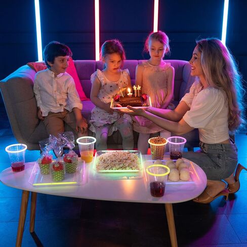 اطباق حفلات متوهجة قابلة لاعادة الاستخدام مقاس 10 انش مربعة من البلاستيك بلون اسود، عصا مضيئة للحفلات واعياد الميلاد للاطفال، عصي اضاءة نيون لتزيين ادوات المائدة والحفلات المتوهجة in Kuwait