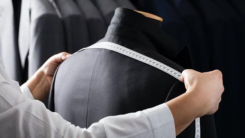 شريط ناعم قياس مزدوج لخياطة الجسم، مسطرة مرنة لفقدان الوزن، قياس الجسم الطبي، خياطة الخياطة، مسطرة الفينيل، لها مقياس سنتيمتر على الجانب العكسي 60 بوصة (أبيض) in Kuwait