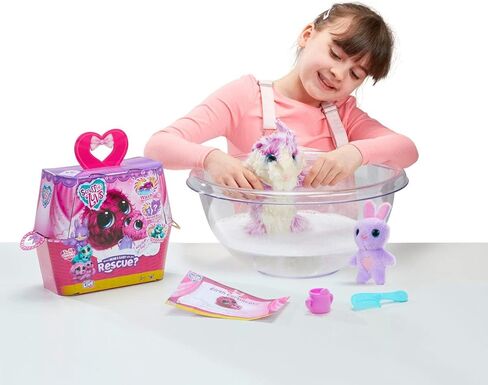 دمية سكرف ايه لوفز الغامضة للام والطفل من ليتل لايف | تكشف عن الحيوانات الاليفة وغسلها والعريس وانقاذ الحيوانات الاليفة - قد تختلف الانماط، متعددة الالوان، 30111 in Kuwait