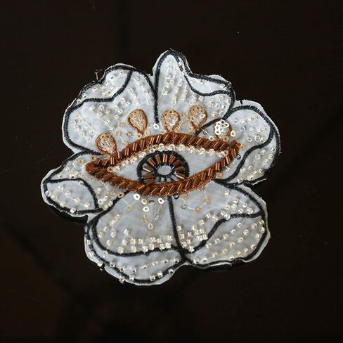 3 قطعة/مجموعة أزياء أنيقة من الخرز المطرز بالزهور والدانتيل لفستان الزفاف DIY خياطة بقع الزهور المطرزة للملابس (بني) in Kuwait