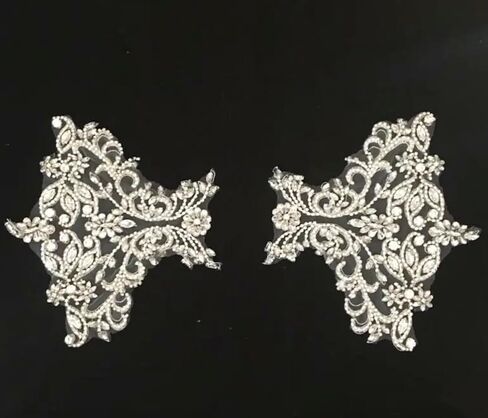 زوج زينة رائع من حجر الراين الفضي مزين بالخرز الكريستالي لحفلات الزفاف ووشاح الكتف والصدر واكسسوارات الزفاف in Kuwait