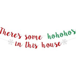 هناك بعض Ho Ho Hos في هذا المنزل، لافتات زينة لحفلات عيد الميلاد باللون الأحمر والأخضر اللامع، لافتة دعائم للصور لعطلات الشتاء والمنزل والمكتب