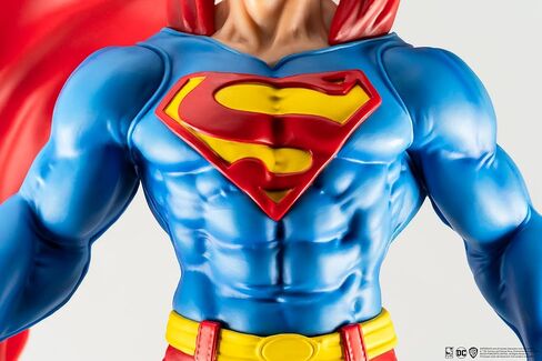 DC Heroes: Superman (Classic Version) Previews Exclusive 1:8 Scale Statue in Saudi Arabia