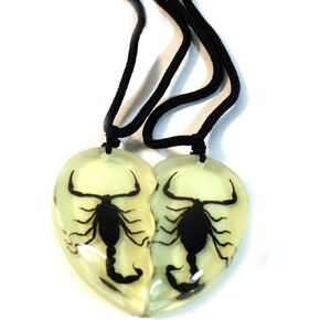 REALBUG SP2213 Heart Necklace, Black in Kuwait