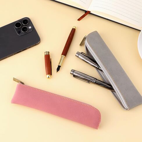 حقيبة قلم رصاص من جلد البولي يوريثان النحيف من amaxiu، قطعتان مصنوعتان يدويًا لقلم حبر صغير وحامل قلم فاخر وحقيبة قرطاسية رفيعة وسحاب منظم أقلام رصاص عتيق (رمادي + وردي) in Kuwait
