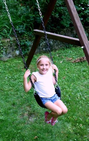 M & M Sales Enterprises Treadz Belt Swing, Black in Kuwait