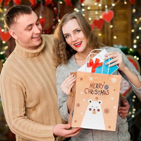 24 قطعة من أكياس هدايا عيد الميلاد الورقية من ILEBYGO بتصميمات متنوعة، 3 أحجام من أكياس هدايا عيد الميلاد مع مقابض لمستلزمات حفلات عيد الميلاد والفصول المدرسية (8 جامبو، 8 كبيرة، 8 متوسطة) in Kuwait