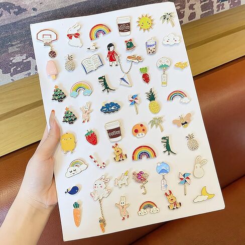 20 قطعة من دبابيس الظهر المينا المختلطة، دبابيس طية صدر السترة المينا اللطيفة والمضحكة، دبابيس شارة جمالية، قبعات الملابس، مجوهرات تزيين السترة in Kuwait