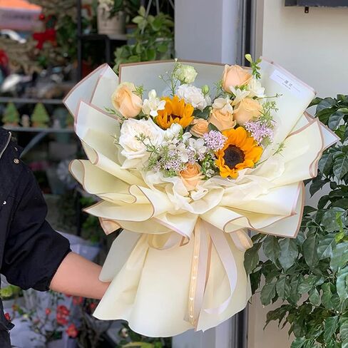 200 ورقة من ورق تغليف الزهور بحافة ذهبية من Tisorast، لوازم باقة زهور مقاومة للماء، ورق تغليف زهور ملون لتغليف الهدايا، 22.8 × 22.8 بوصة (10 ألوان) in Kuwait