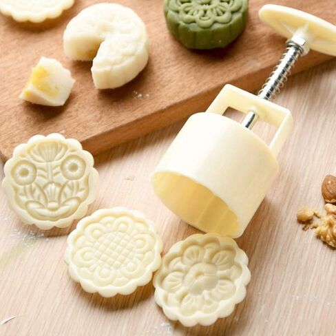 مجموعة قوالب كرات الاستحمام الفوارة مكونة من 16 قطعة تتضمن قطعتين من كرات الاستحمام الفوارة و14 قطعة من الطوابع بأنماط مختلفة لطوابع البسكويت والمعجنات وصانع كعك القمر وكرات الاستحمام الفوارة in Kuwait