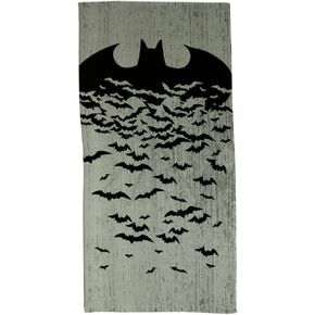 Franco Batman Kids Super Soft Lightweight 100% Recycled Bath/Pool/Beach Towel Made from Recycled Plastic Bottles, 58 in x 28 in, (100% Official Licensed Batman Product)