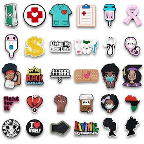 30 قطعة من تعليقات الاحذية من بلاك لايفز ماتر، دلايات احذية من بلاستيك PVC مع مشابك قابلة للازالة، دلايات مختلفة لتزيين احذية كروكس واساور المعصم، تعليقات احذية للصنادل وهدايا الحفلات للاطفال in Kuwait