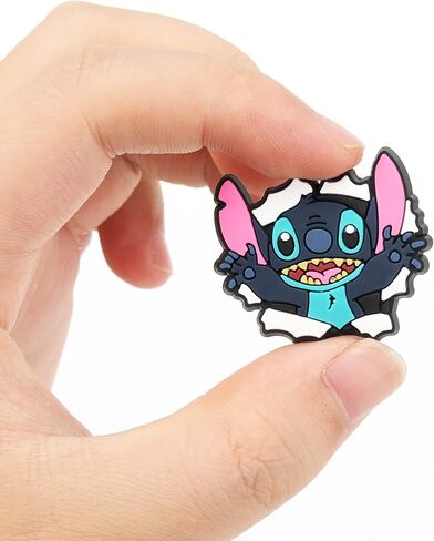 20 قطعة من تعليقات تزيين الاحذية لتزيين القباقيب الكرتونية، اكسسوارات للاطفال الاولاد والبنات والبالغين والرجال والنساء وهدايا الحفلات in Kuwait