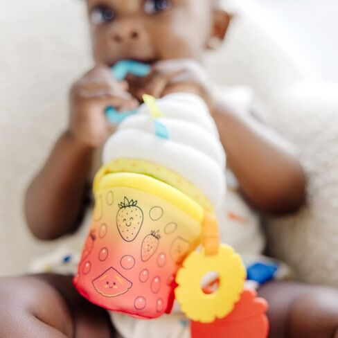 Melissa & Doug Multi-Sensory Bubble Tea Take-Along Clip-On Infant Toy | Sensory Toy for Infants | Developmental Toy for Toddlers | 0+ | Gift for Baby Boys or Baby Girls in Saudi Arabia