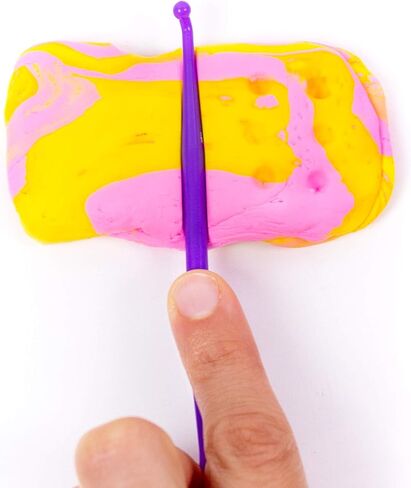 مجموعة ألعاب حسية مكونة من 24 قطعة من Made By Me Mixy Squish Sculpting Studio من Horizon Group USA، تتضمن 6 أونصة. طين يجفف بالهواء، محكم مسبقًا، يجف اسفنجي، 14 أداة نحت، 3 قوالب مزدوجة الجوانب، تخزين in Kuwait