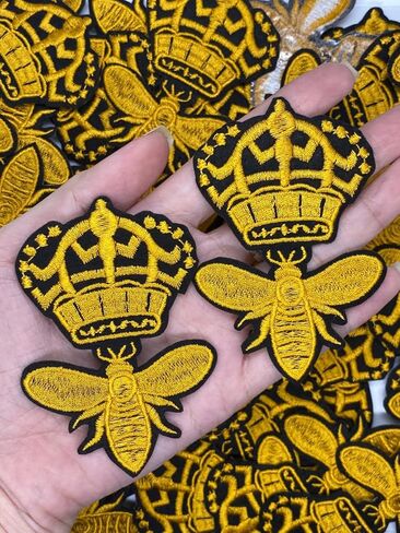 BOHAQA 2 قطعة رقعة حديد على شكل ملكة النحل مقاس 3.35 بوصة - رقعات مطرزة على شكل تاج النحل - يمكن كيها/خياطتها in Kuwait