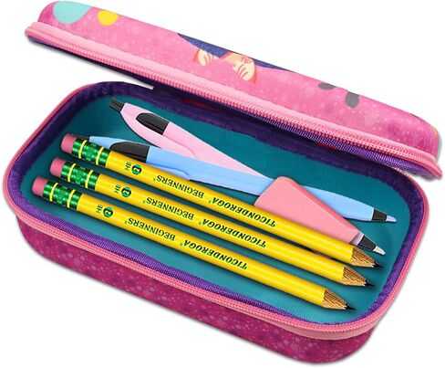 مجموعة أقلام رصاص بيت الدمى من غابيت الدمى - حزمة مع حقيبة أقلام رصاص لبيت الدمى من غابيت الدمى، طوابع، ملصقات، المزيد | مجموعة أدوات قرطاسية لبيت الدمى من مالتي للبنات والأطفال الصغار in Kuwait