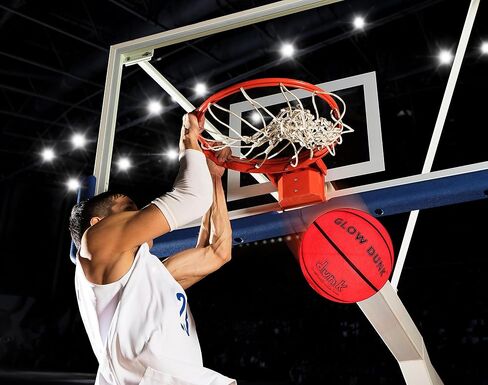 كرات سلة دونك تتوهج في الظلام للعب كرة سلة ليلية ممتعة في الهواء الطلق - كرة سلة متوهجة تتوهج باللون الأحمر للألعاب الليلية في الظلام لجميع الأعمار in Kuwait