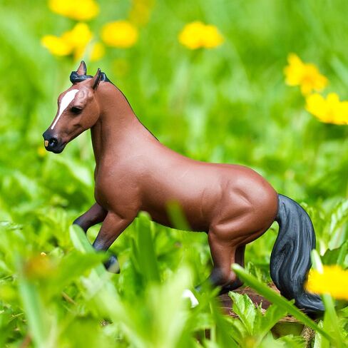 Safari Ltd. Thoroughbred Horse Figurine - Detailed 5" Plastic Model Figure - Fun Educational Equestrian Play Toy for Boys, Girls & Kids Ages 3+ in Saudi Arabia