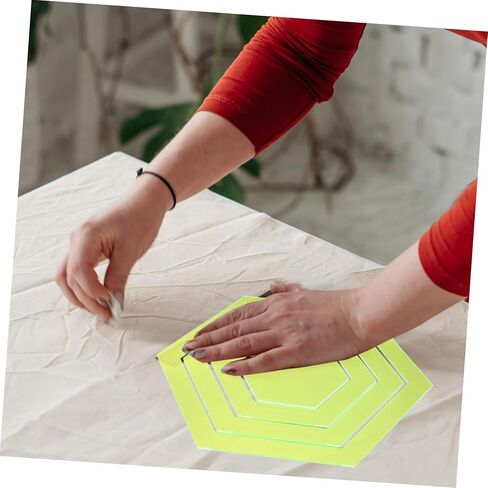 ادوات خياطة قوالب سداسية من الاكريليك بتصميم كائن فضائي 4 قطع in Kuwait