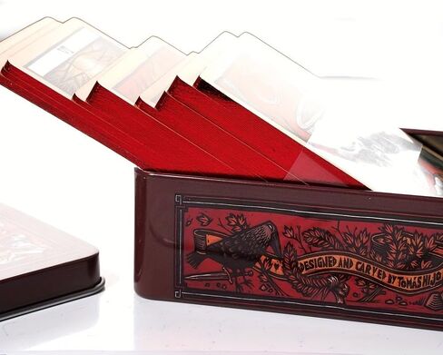 Atesswy Tarot del Toro: استكشف العالم الغامض لـ Guillermo del Toro مع مجموعة التارو الرائعة هذه من علبة الصفيح in Kuwait