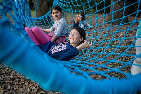 نفق حبال للملعب الخارجي من بينتيفا - جسر زحف معلق للأطفال من جميع الأعمار in Kuwait