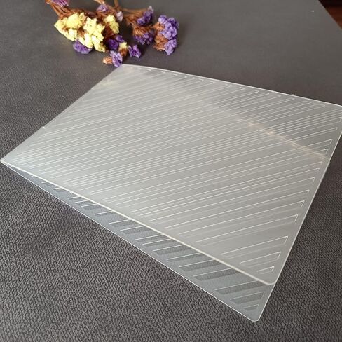 مجلدات بلاستيكية منقوشة بخلفية مخططة من AZSG لصنع البطاقات ألبوم الصور DIY سكرابوكينغ in Kuwait