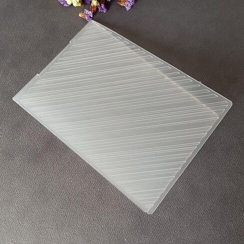 مجلدات بلاستيكية منقوشة بخلفية مخططة من AZSG لصنع البطاقات ألبوم الصور DIY سكرابوكينغ in Kuwait