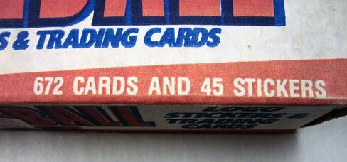 مجموعة بطاقات البيسبول غير المفتوحة من Fleer 1990 - 672 بطاقة - 45 ملصقًا in Kuwait