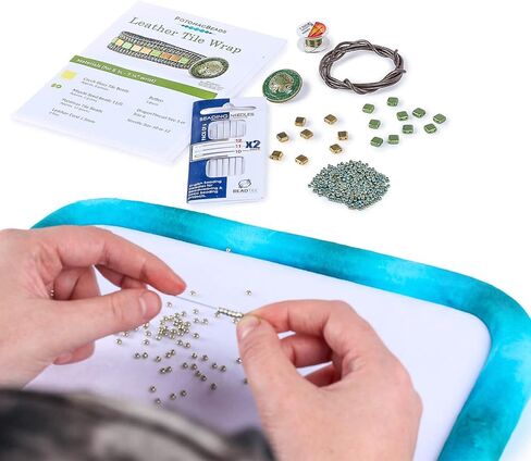 مجموعة صنع سوار خرز ملفوف من الجلد - تتضمن المواد التي تحتاجها للمسة النهائية! in Kuwait