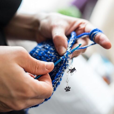 BENECREAT 11Pcs Stitch Marker Charms, Sheep Alloy Enamel Charm Locking Stitch Markers Acrylic Number Bead Knitting Row Counter Chains with Claw Clasps for Knitting Weaving Sewing Accessories in Kuwait