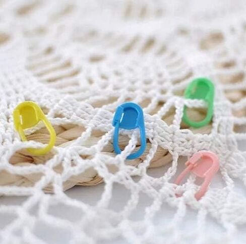 E-Uli 150 قطعة علامات الغرز الغرز الغرز الغرز الغرز الغرز الغرز العداد الحياكة الكروشيه إبرة كليب مع صندوق المقصورة in Kuwait