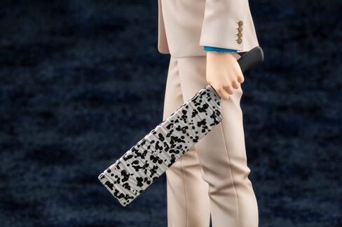 KOTOBUKIYA Jujutsu Kaisen: Kento Nanami ARTFX J Statue in Saudi Arabia