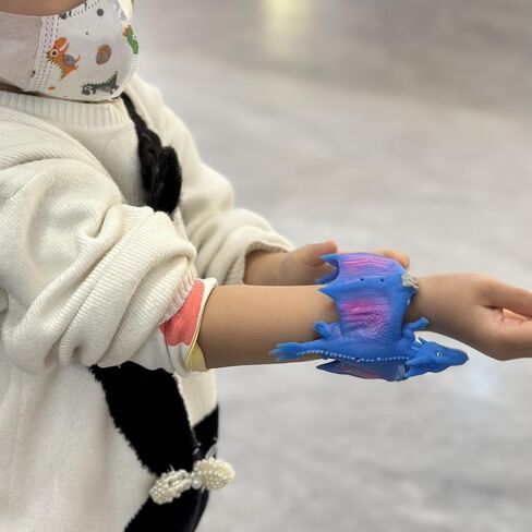 RAYCHY 3PCS Dinosaur Slap Bracelets for Kids Party Favors, Dinosaur Theme Goodie Bag Stuffers for Boys&Girls Birthday Party Gifts for Kids Carnival Prizes (Blue)… in Kuwait
