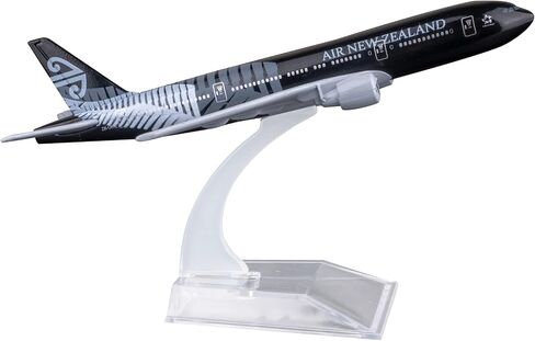 Model Planes 1:400 Scale Model Airplane American Delta B747 Model Plane Metal Plane Die-cast Alloy Airplanes for Gift and Collection (Delta 747) in Kuwait