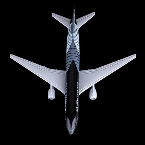 Model Planes 1:400 Scale Model Airplane American Delta B747 Model Plane Metal Plane Die-cast Alloy Airplanes for Gift and Collection (Delta 747) in Kuwait